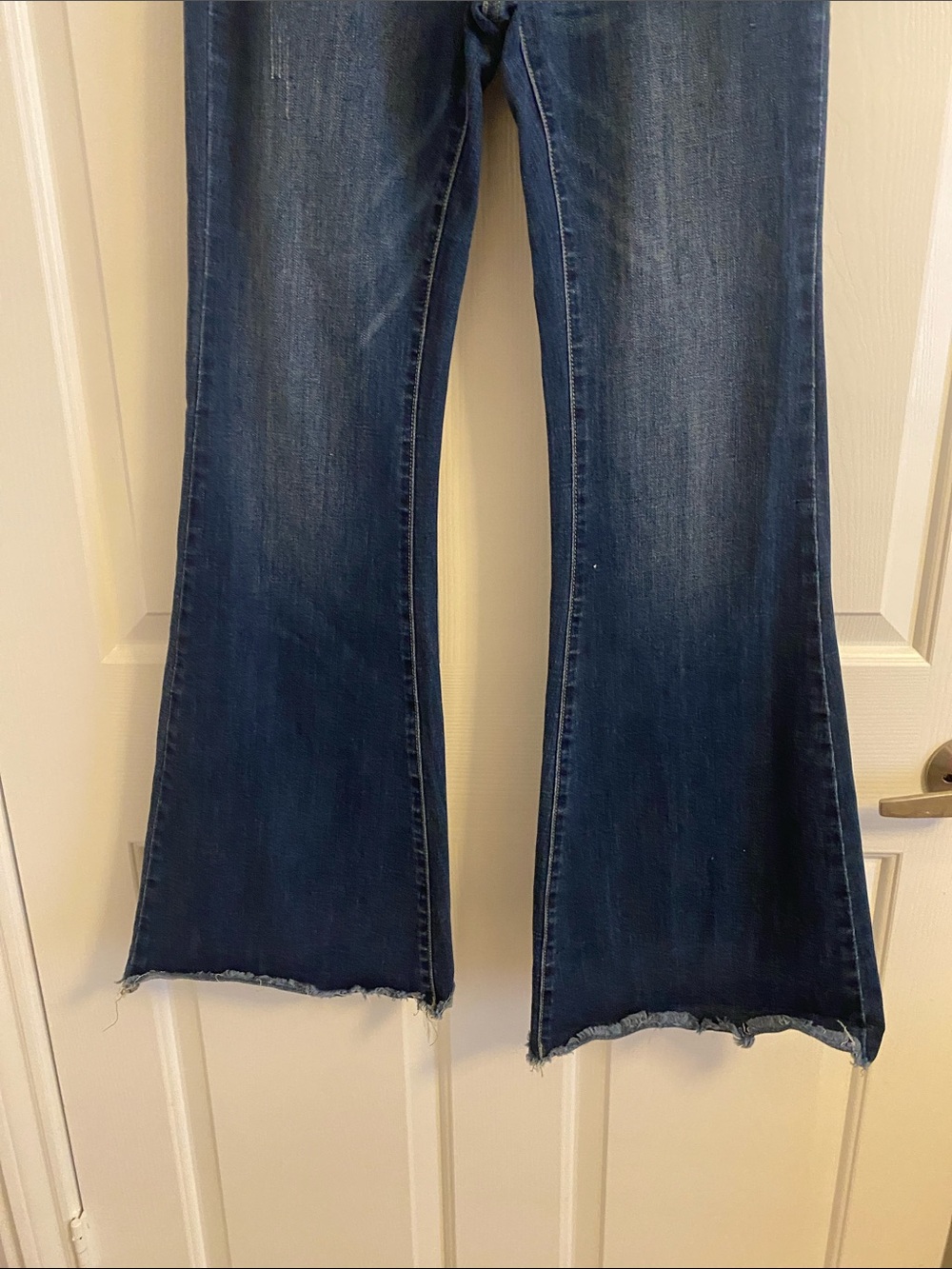 High-Rise Dark Blue Flared Jeans with Raw Hem - Picture 2 of 6